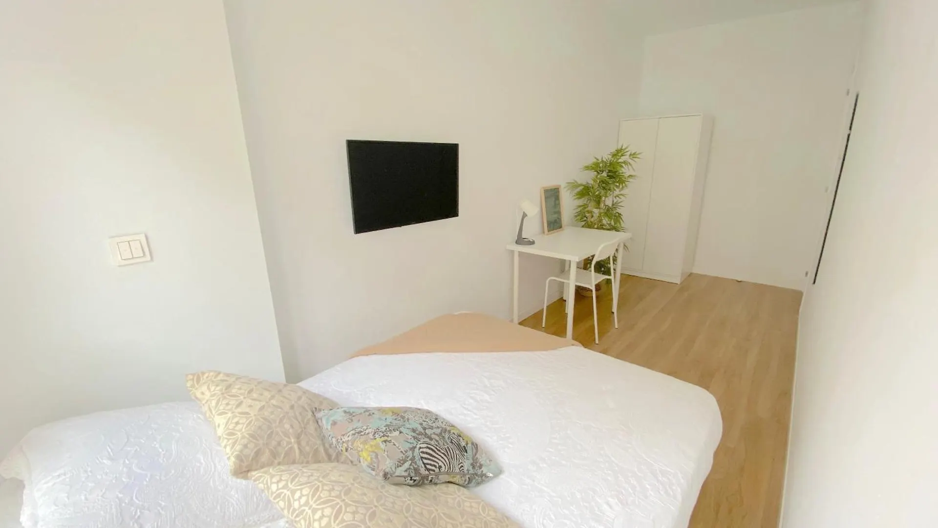 Premium Serenity Rooms Seville Apartment