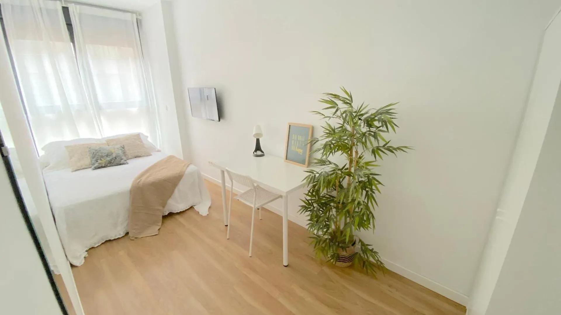 Premium Serenity Rooms Seville 0*,  Spain
